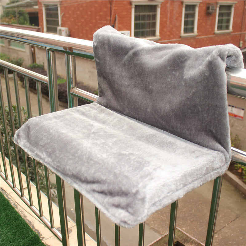 Solid Steel Frame Structure Cat Nest